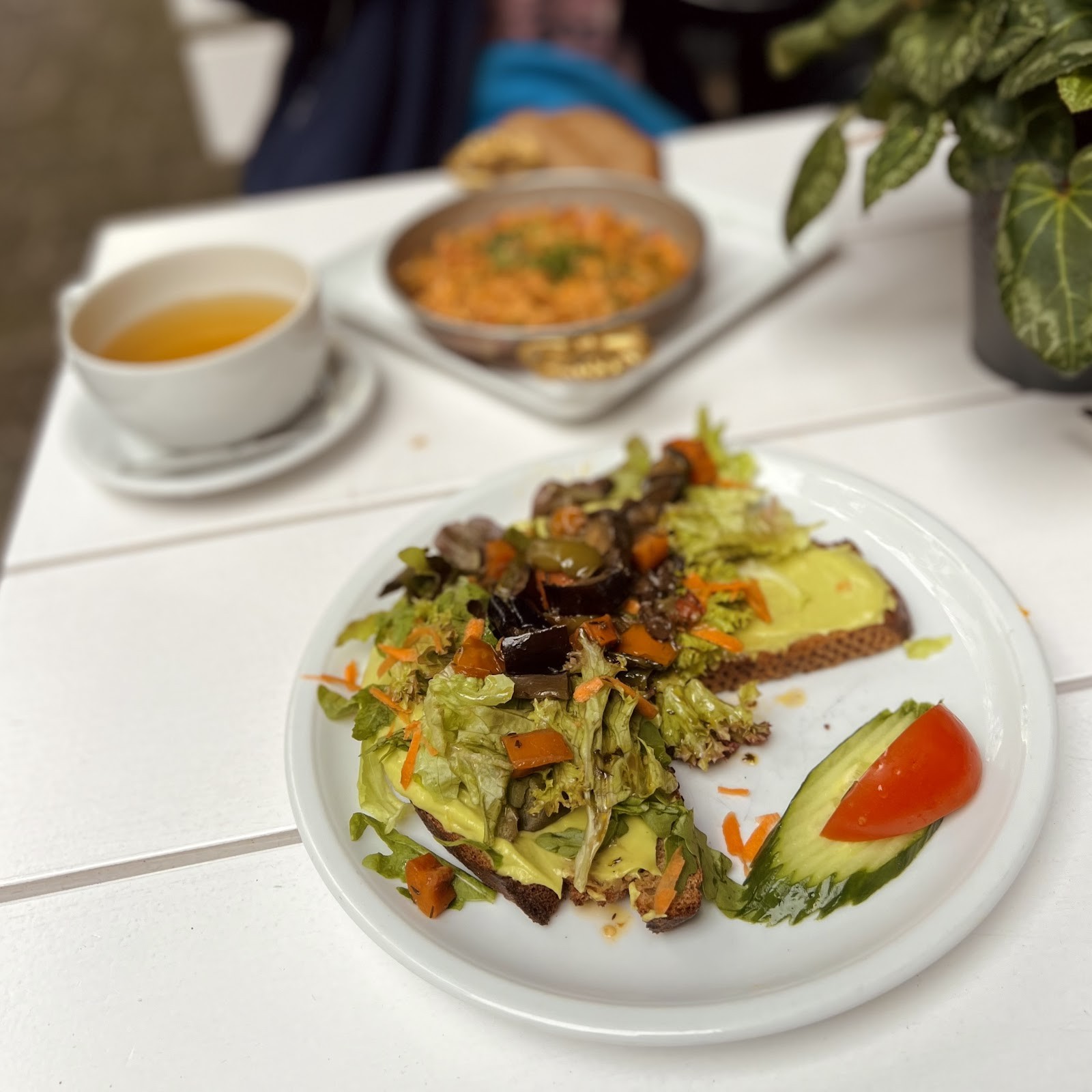 roseli Café - Bar - Frankfurt am Main: food & drinks