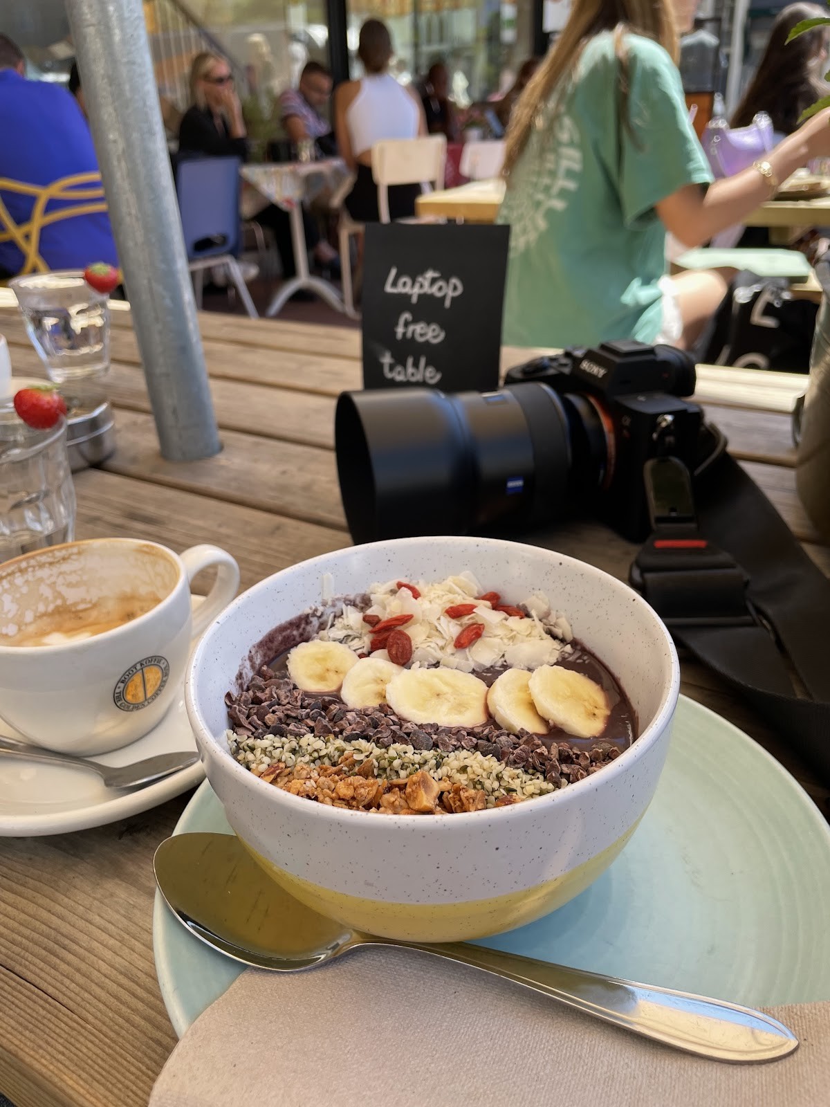 Coffee Room.: food & drinks