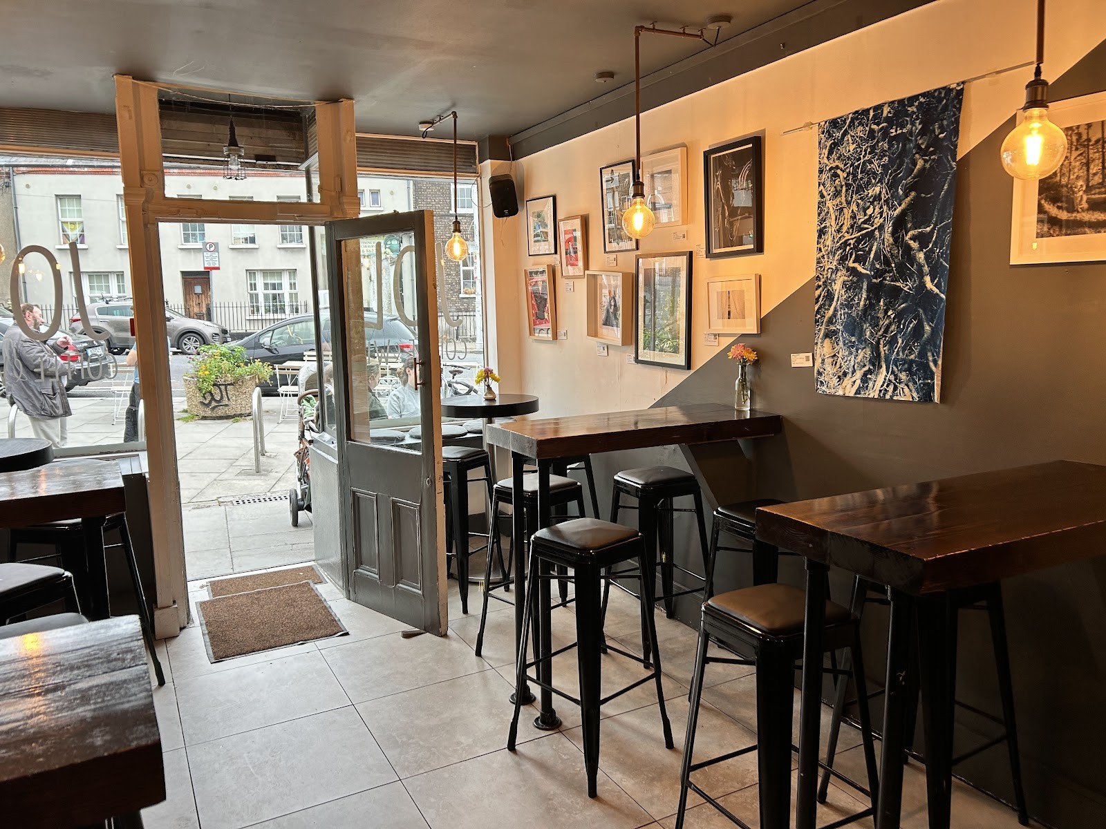 Joli: the place