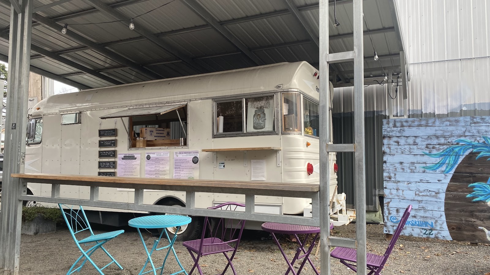 Euphoria Food Co: the place