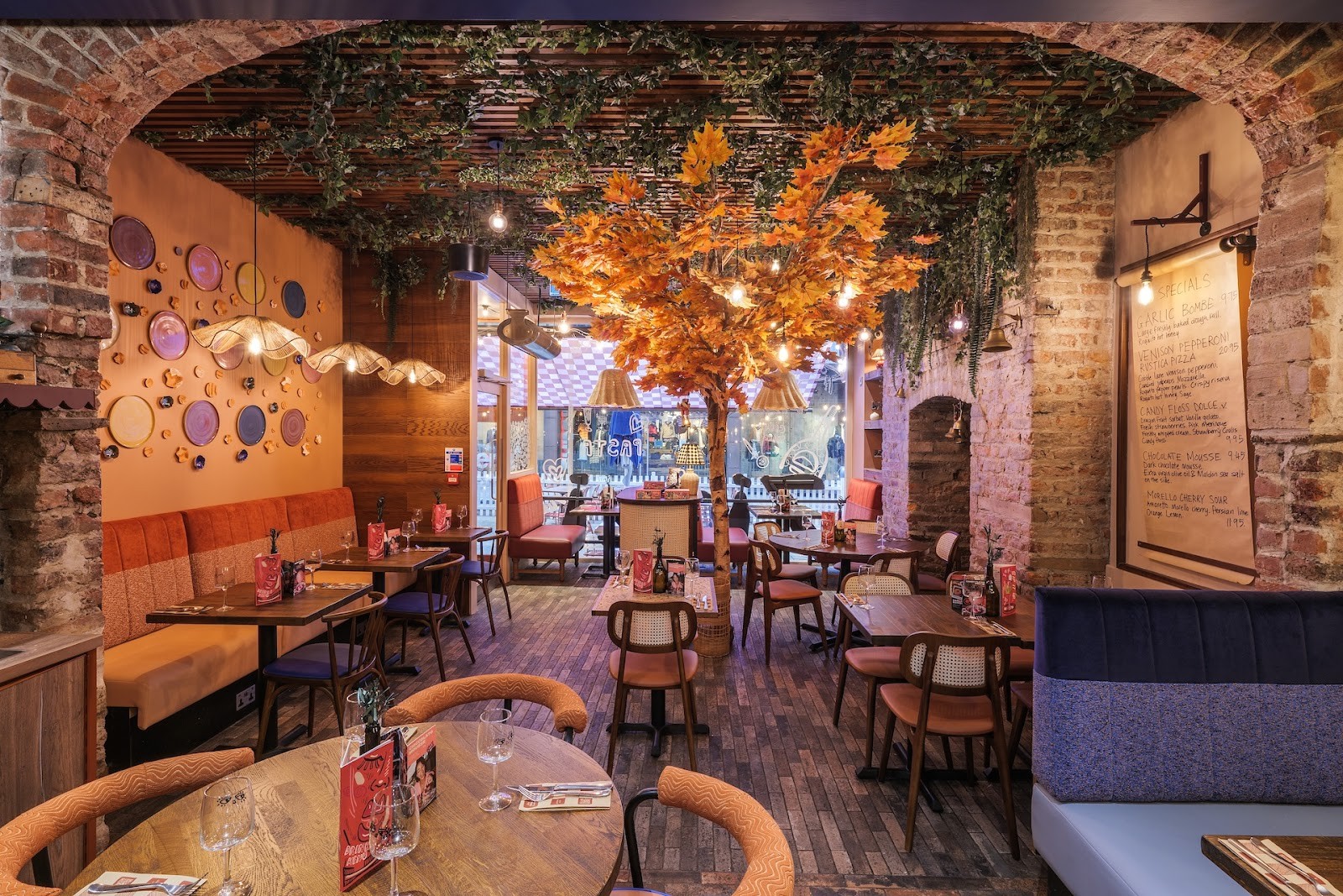 Zizzi - Dublin Suffolk Street: the place
