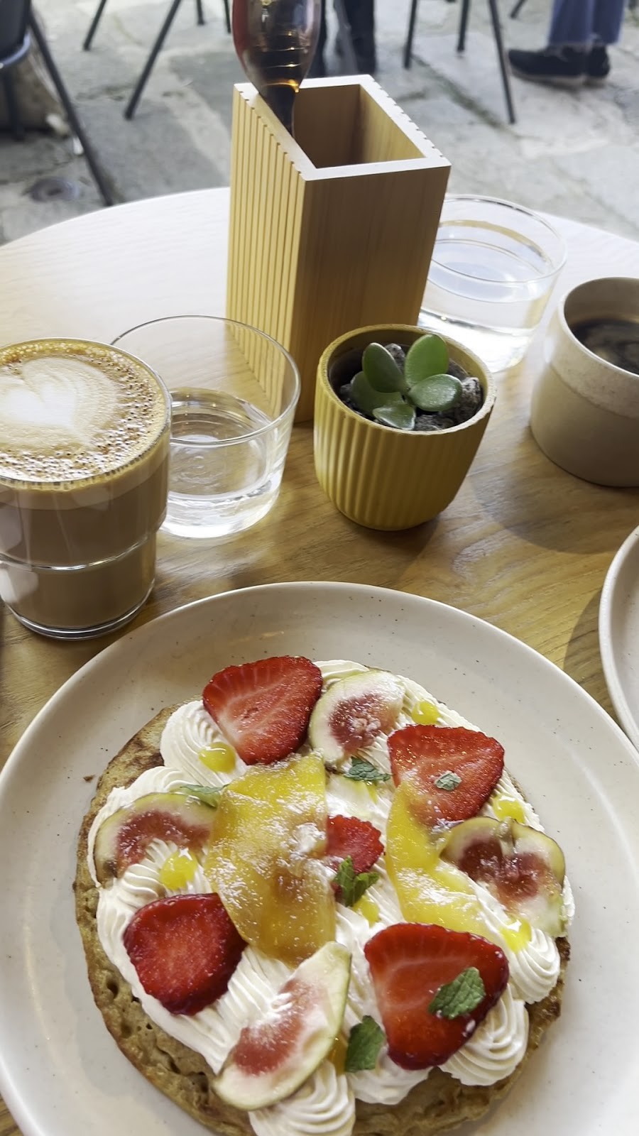 Garcia & Marquez - Specialty Coffee Roasters and Signature Kitchen. Breakfast - Lunch - Dinner: food & drinks