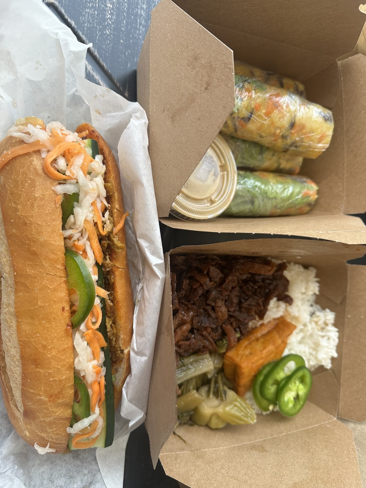 ChuMinh Tofu and Vegan Deli: food & drinks