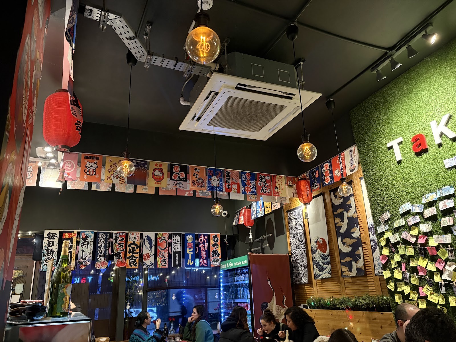 Takara Ramen & Deli Sushi Bar: the place