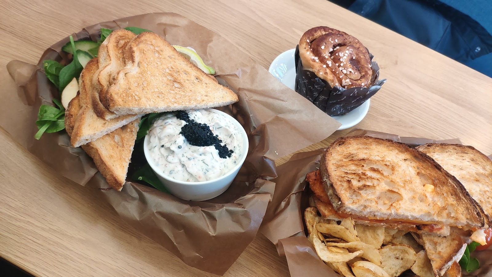 Delivore: food & drinks