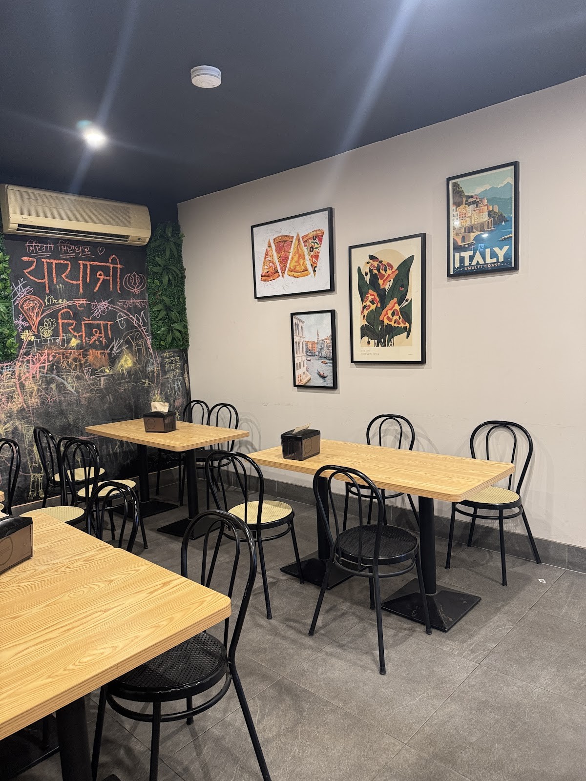 Papa G's Pizzeria: the place
