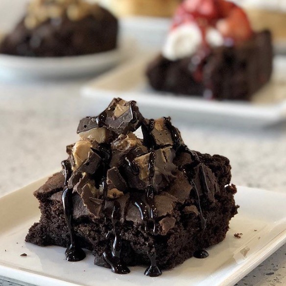 Cinnaholic: food & drinks