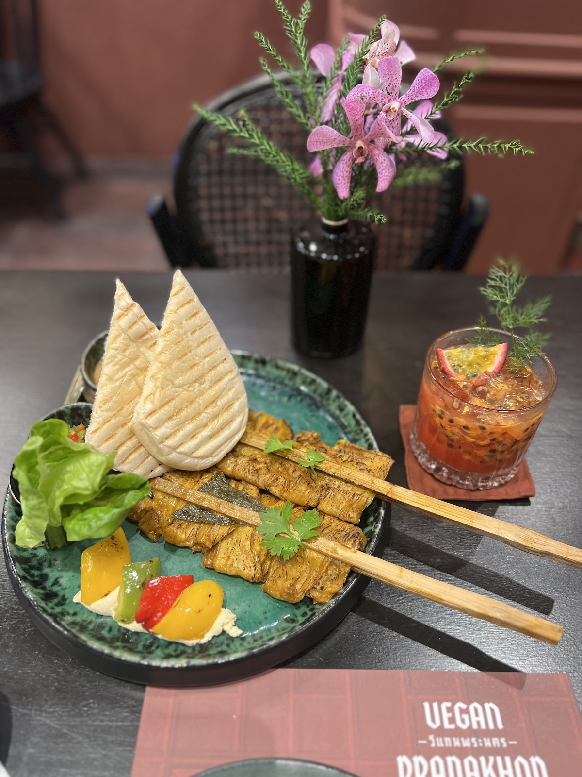 Vegan Pranakhon- Khaosan Road วีแกนพระนคร- ถนนข้าวสาร: food & drinks