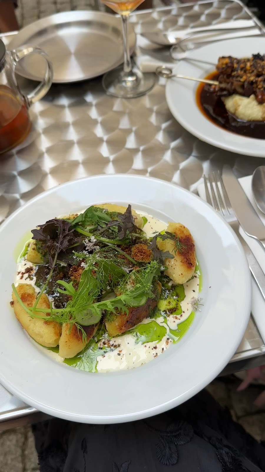 Peaches: food & drinks