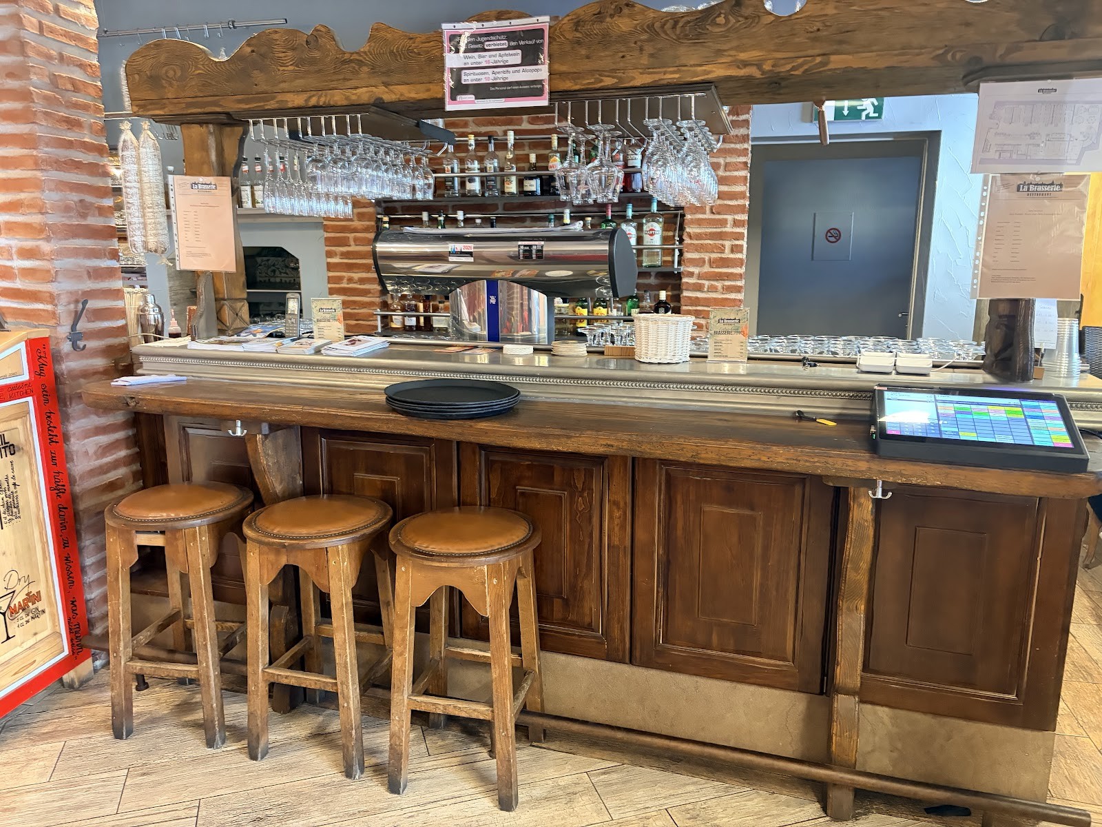 The Restaurant: the place