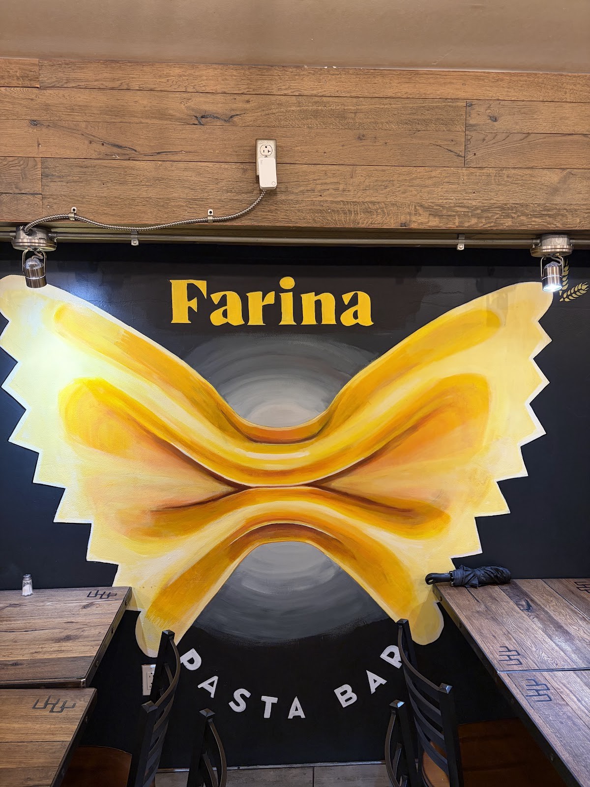 Farina Pasta Bar: the place