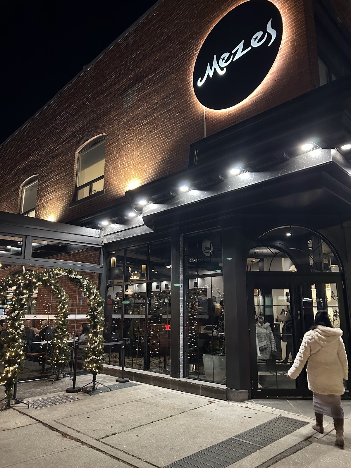 Mezes: the place