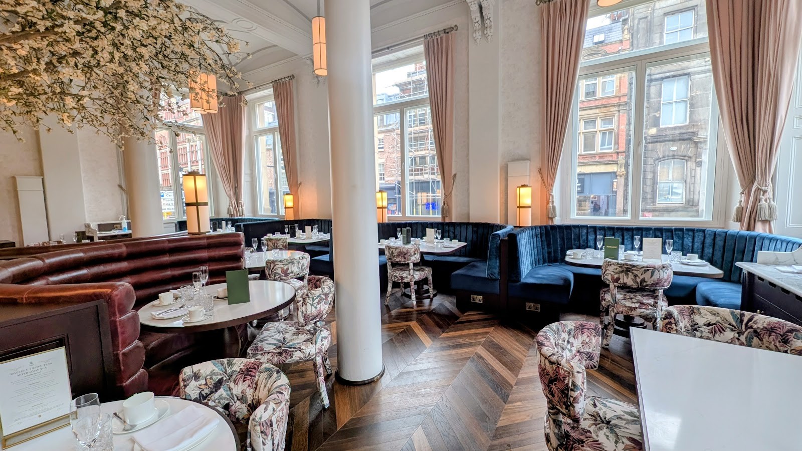 The Botanic Tearoom: the place
