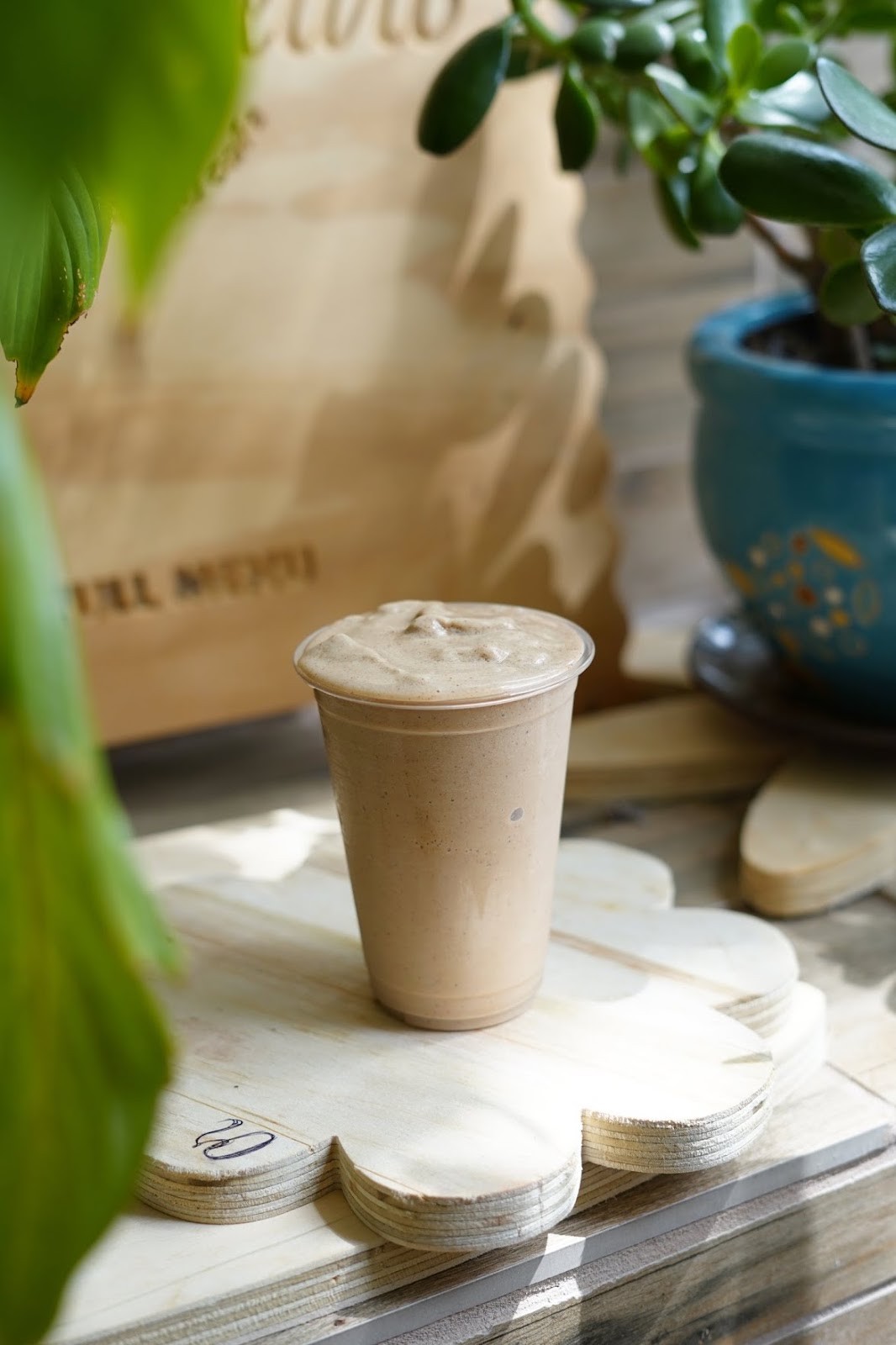 Loving Heart Vegan Cafe: food & drinks