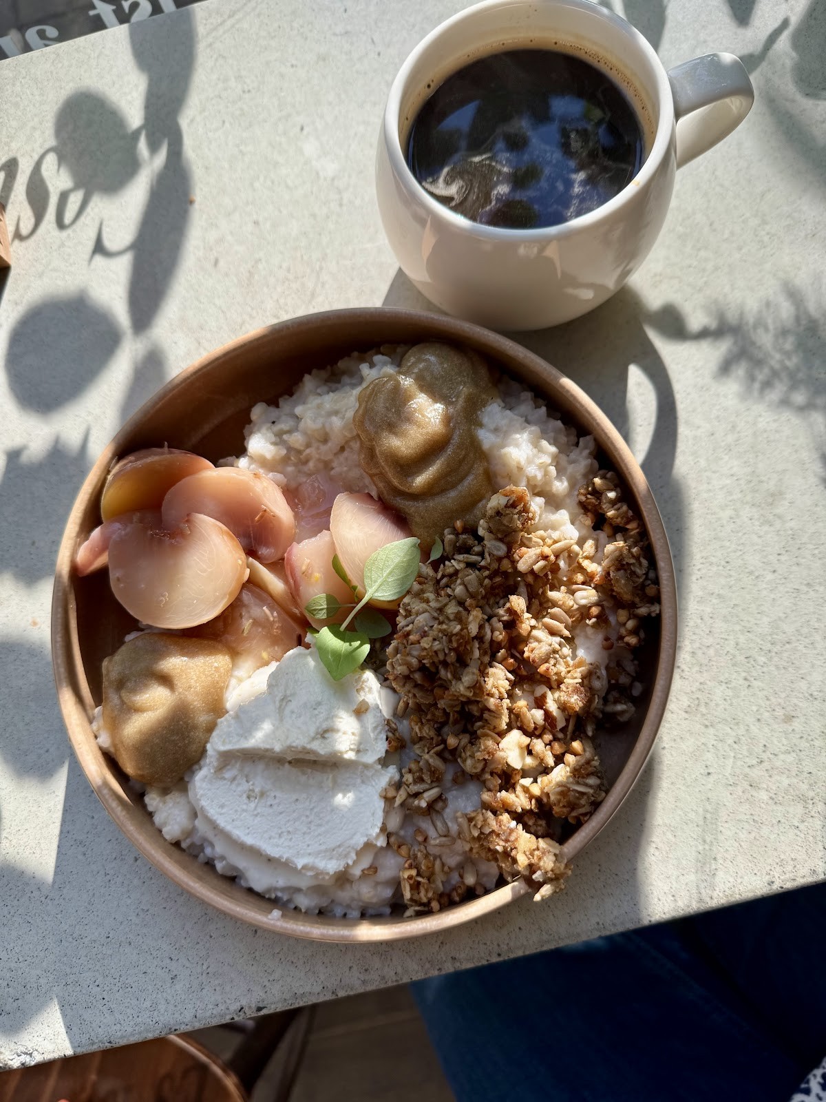 ÆNDRÈ Deli: food & drinks