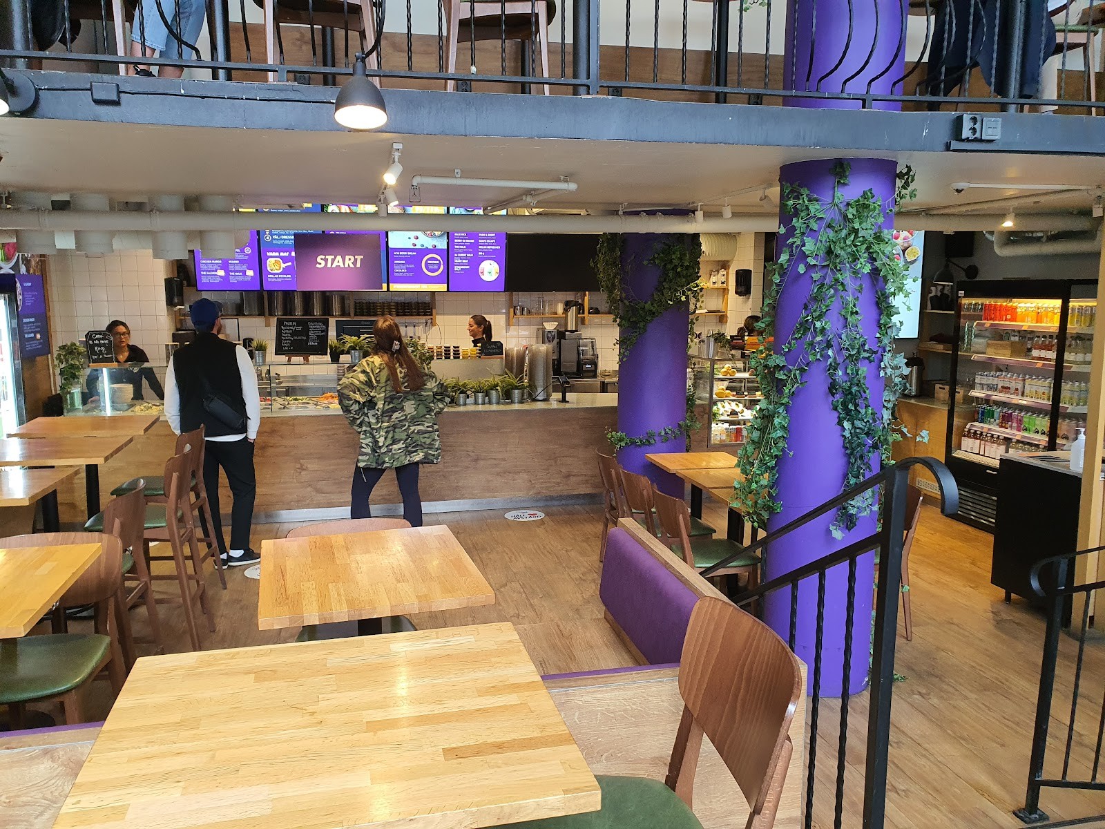 Reload Foodbar: the place