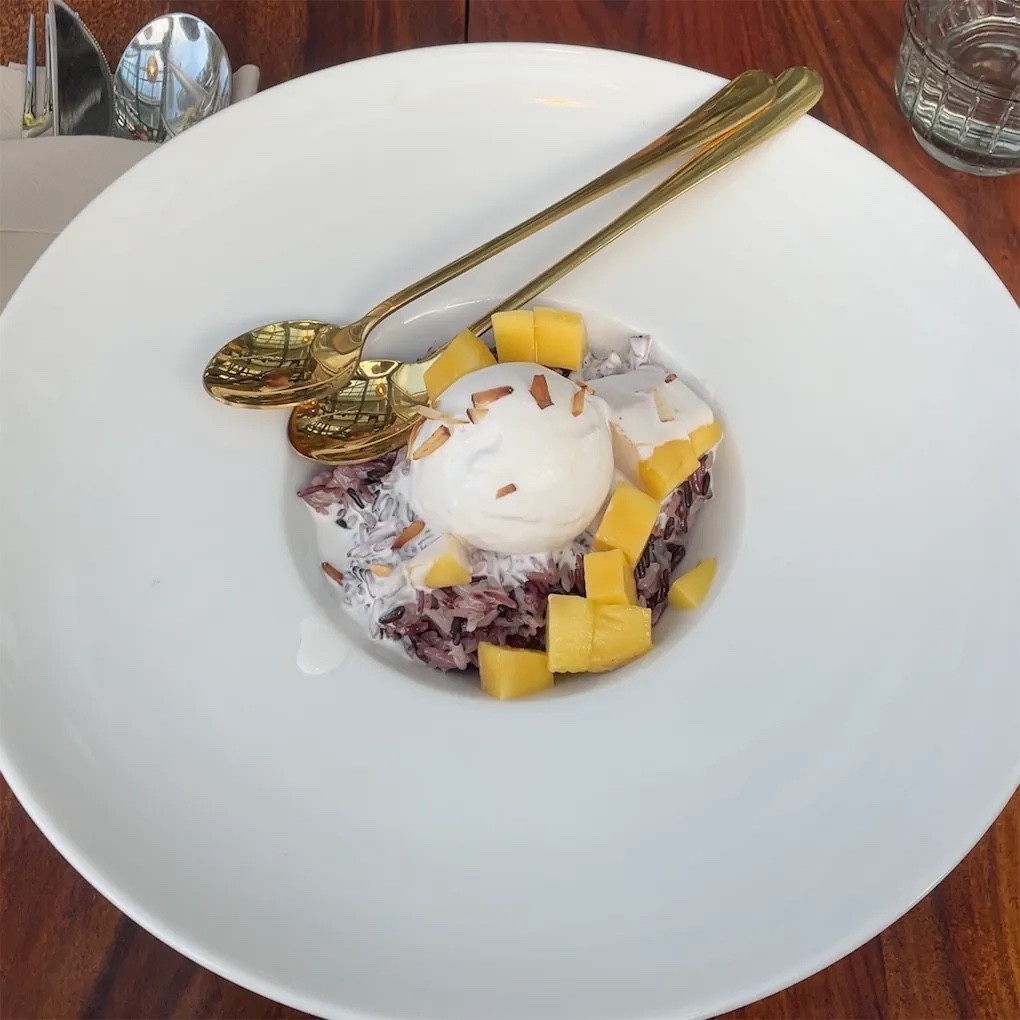 Thai Orchid Villa Kamppi: food & drinks