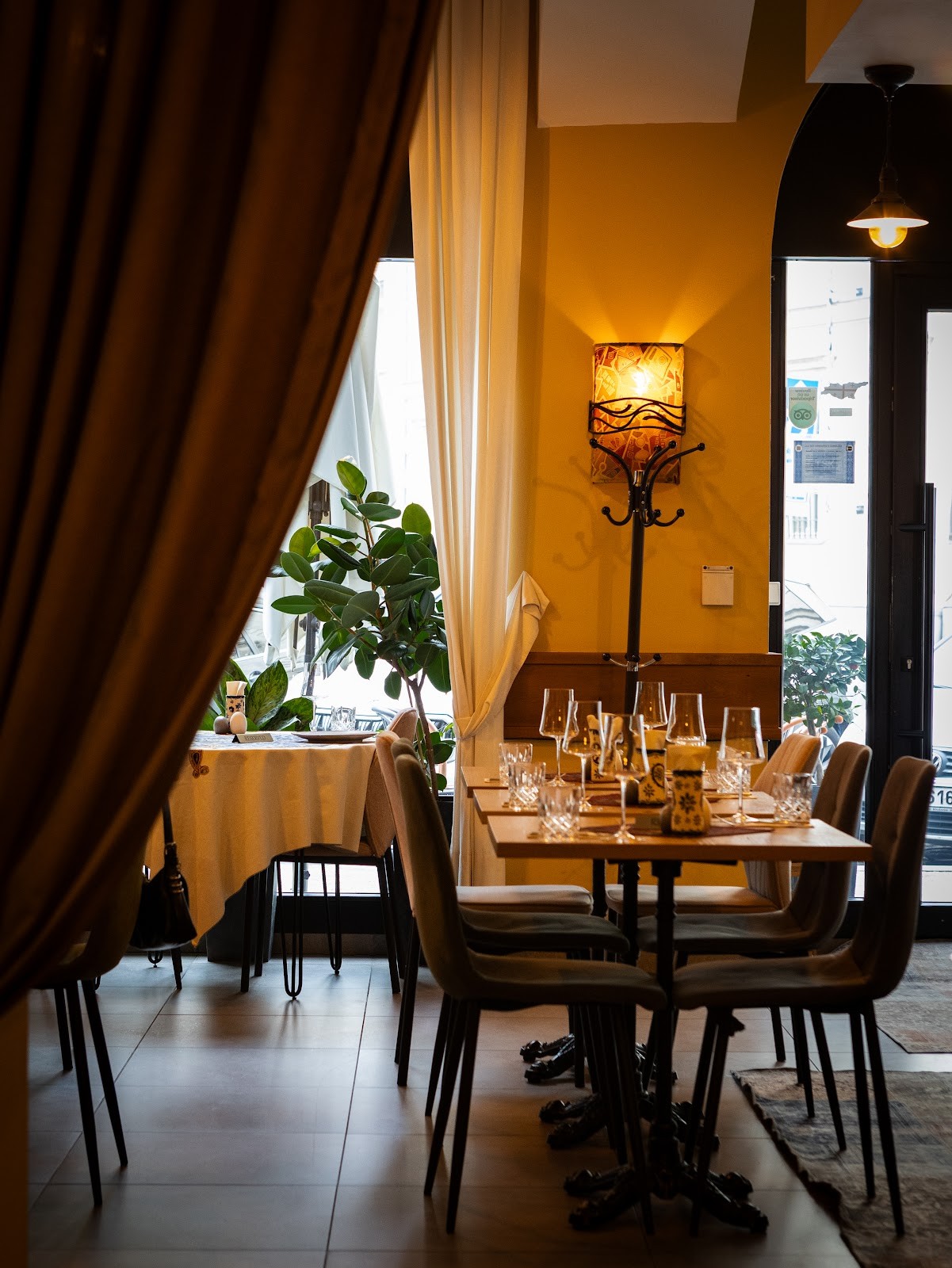 Baraqa Georgian Cuisine: the place