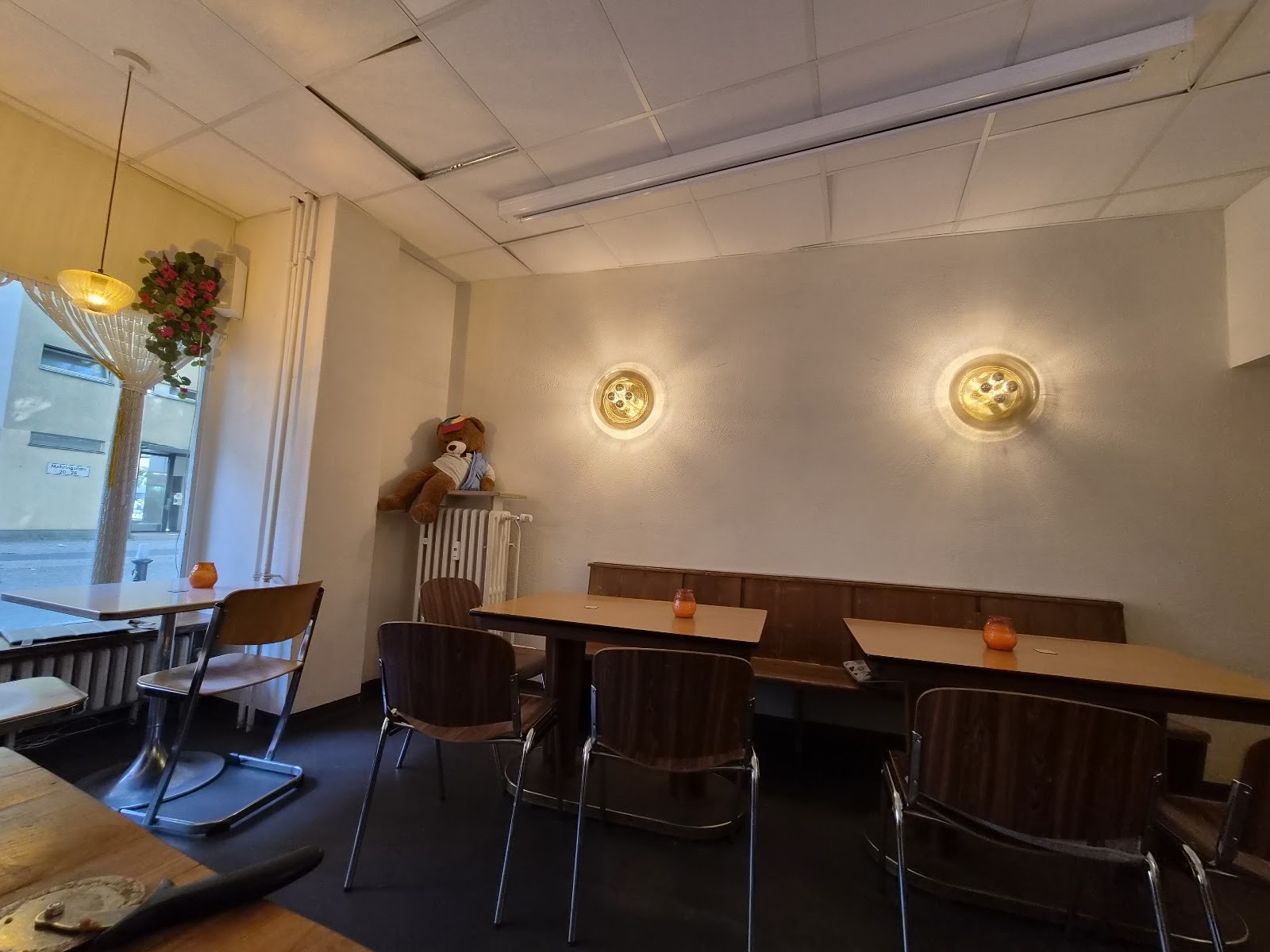 Al Catzone - Pizzeria: the place