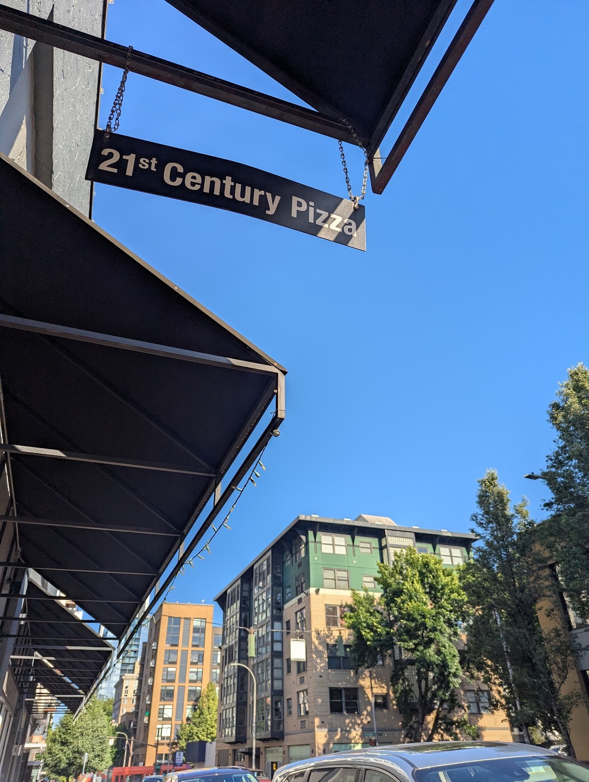 21st Century Pizza: the place