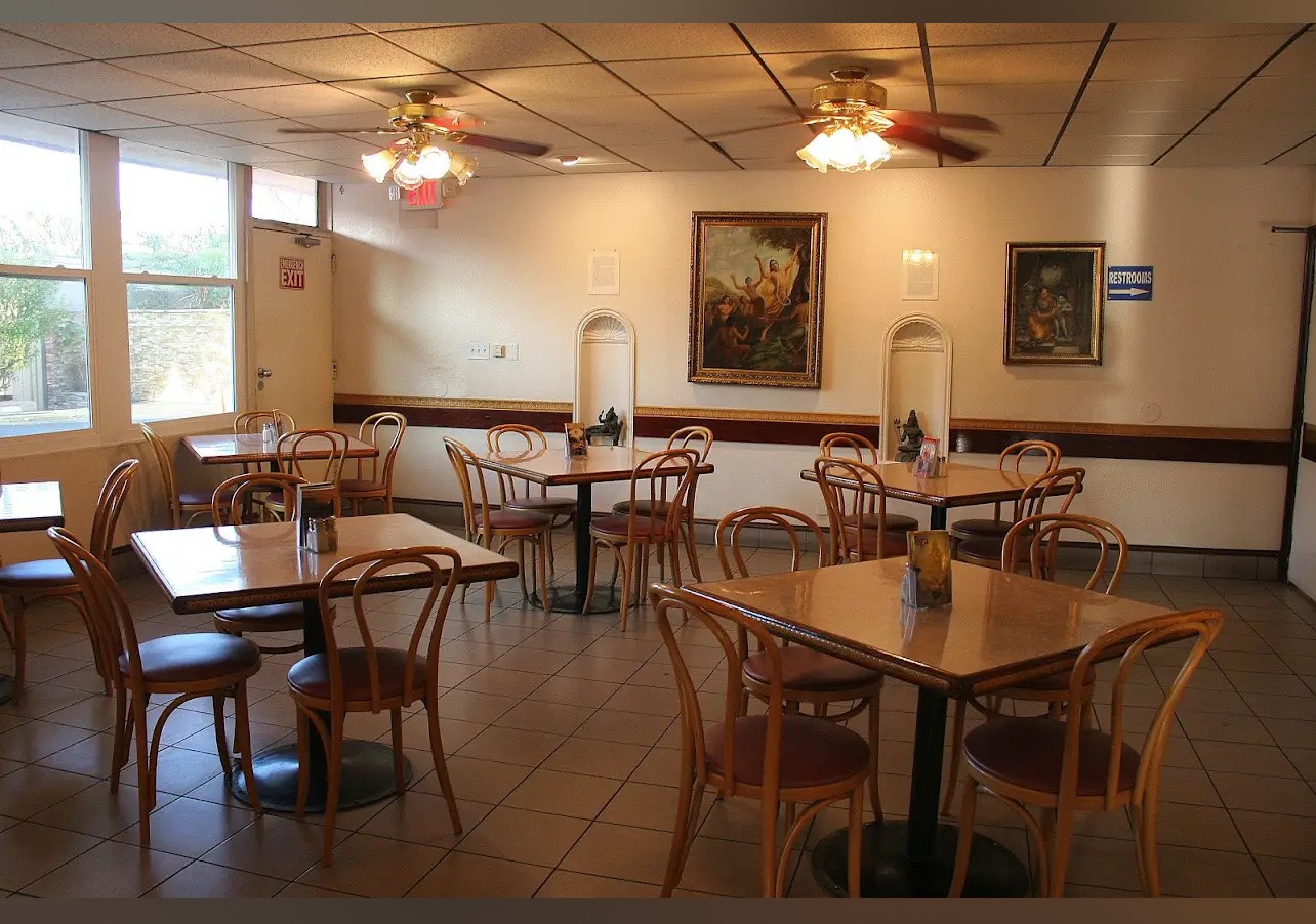 Govinda's Natural Foods Cafe: the place