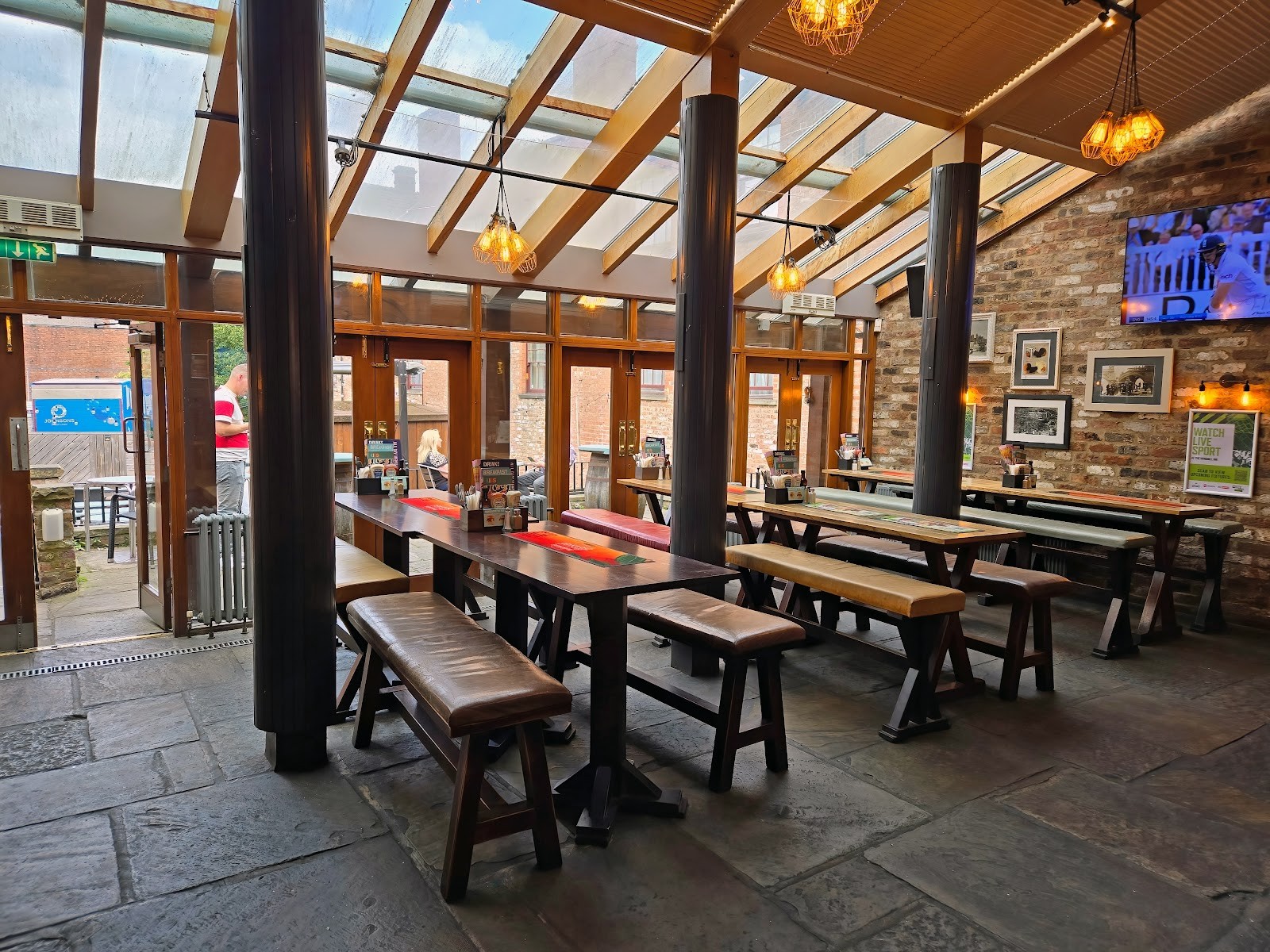 Windmill Inn: the place