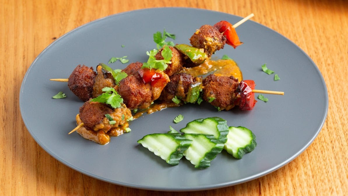 Loving Hut Richmond: food & drinks