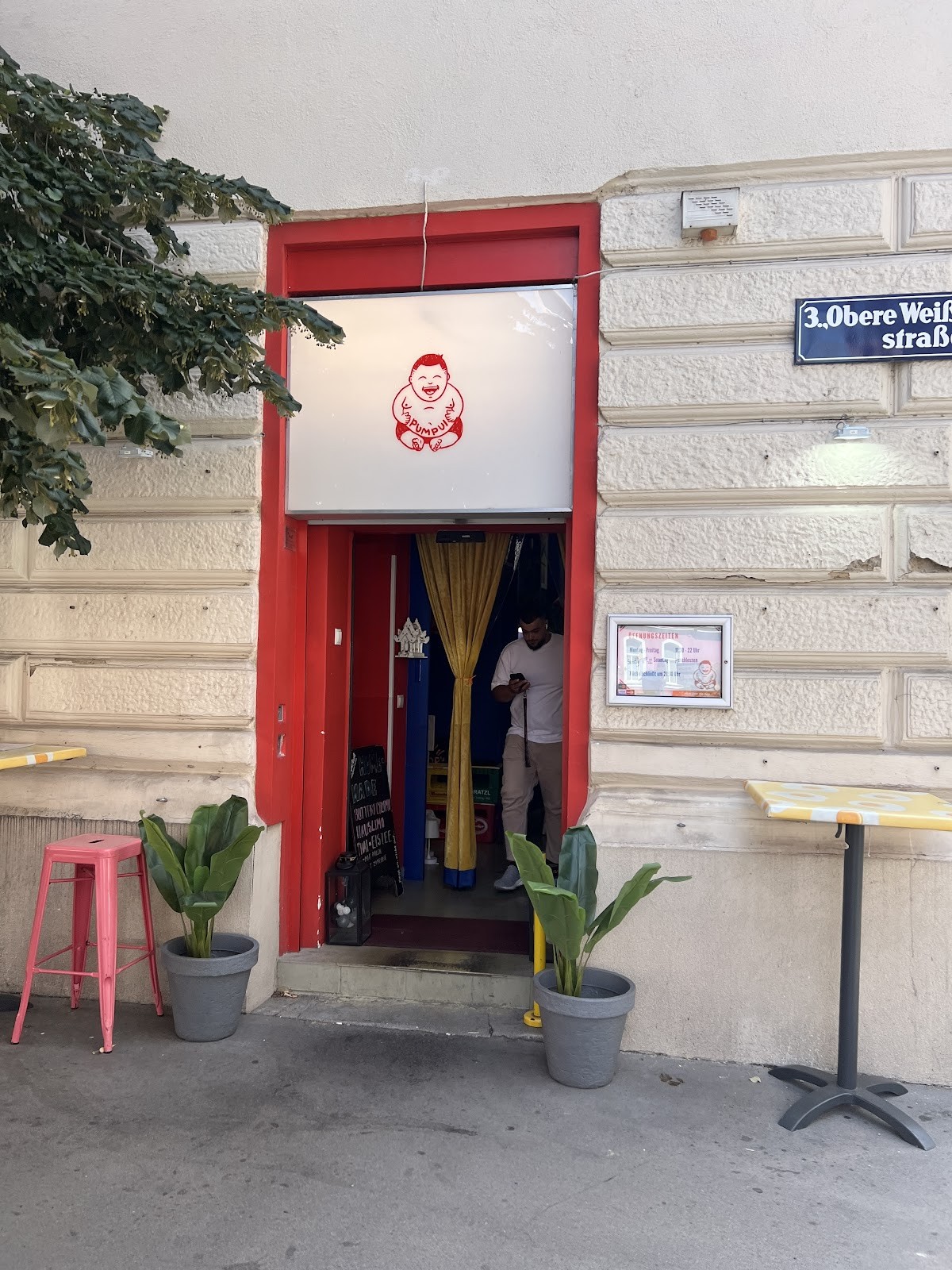 PUMPUI: the place