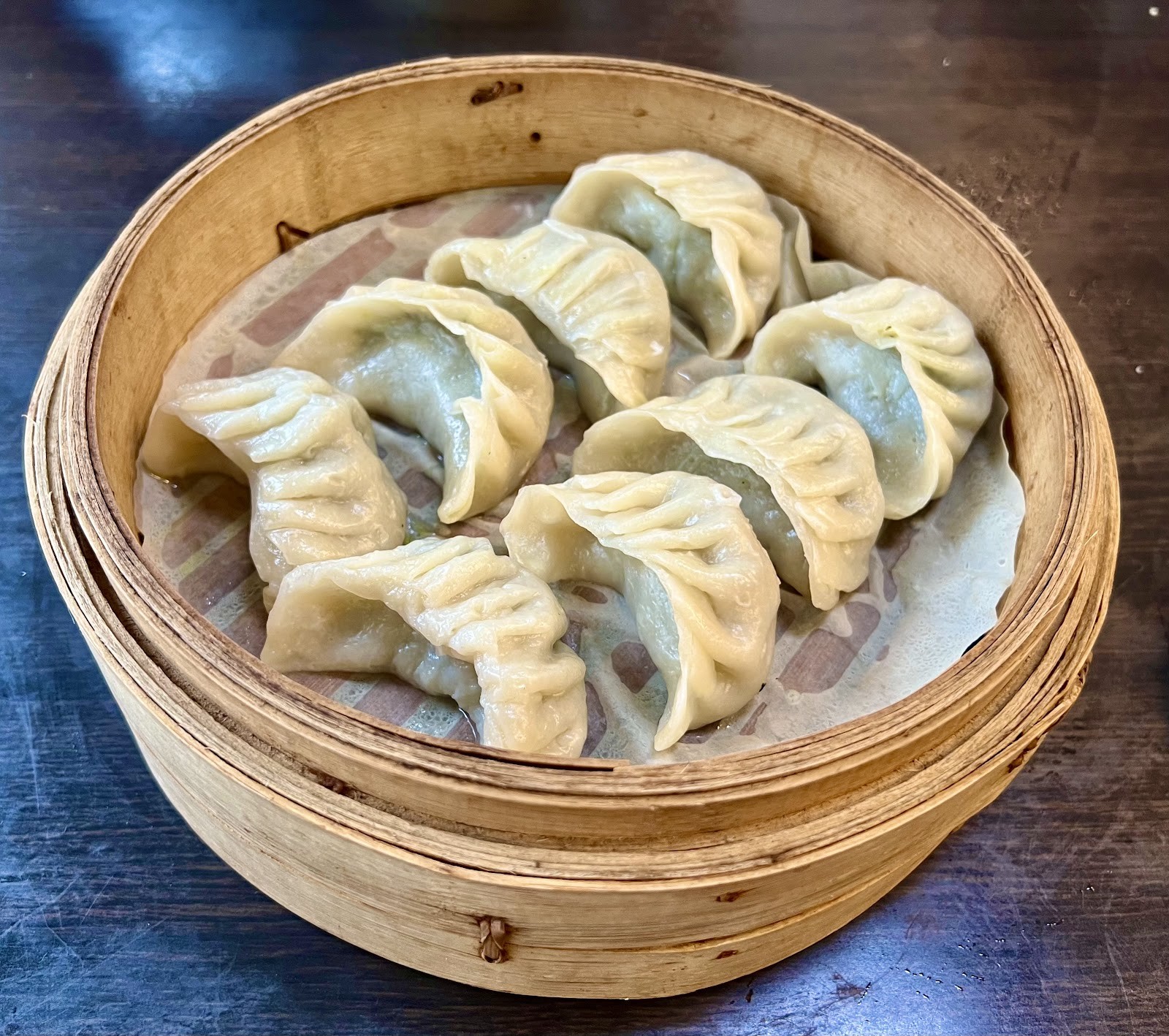 Xuě Lǐ Hóng 雪裏紅素食點心: food & drinks