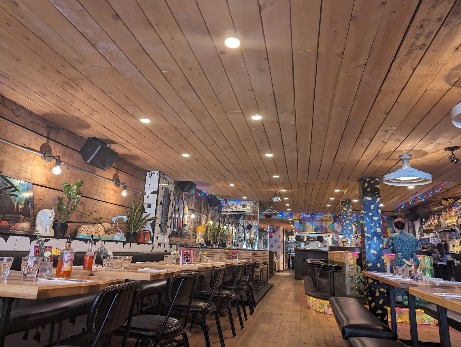 Fugazzi Pizza - Pointe Saint-Charles: the place
