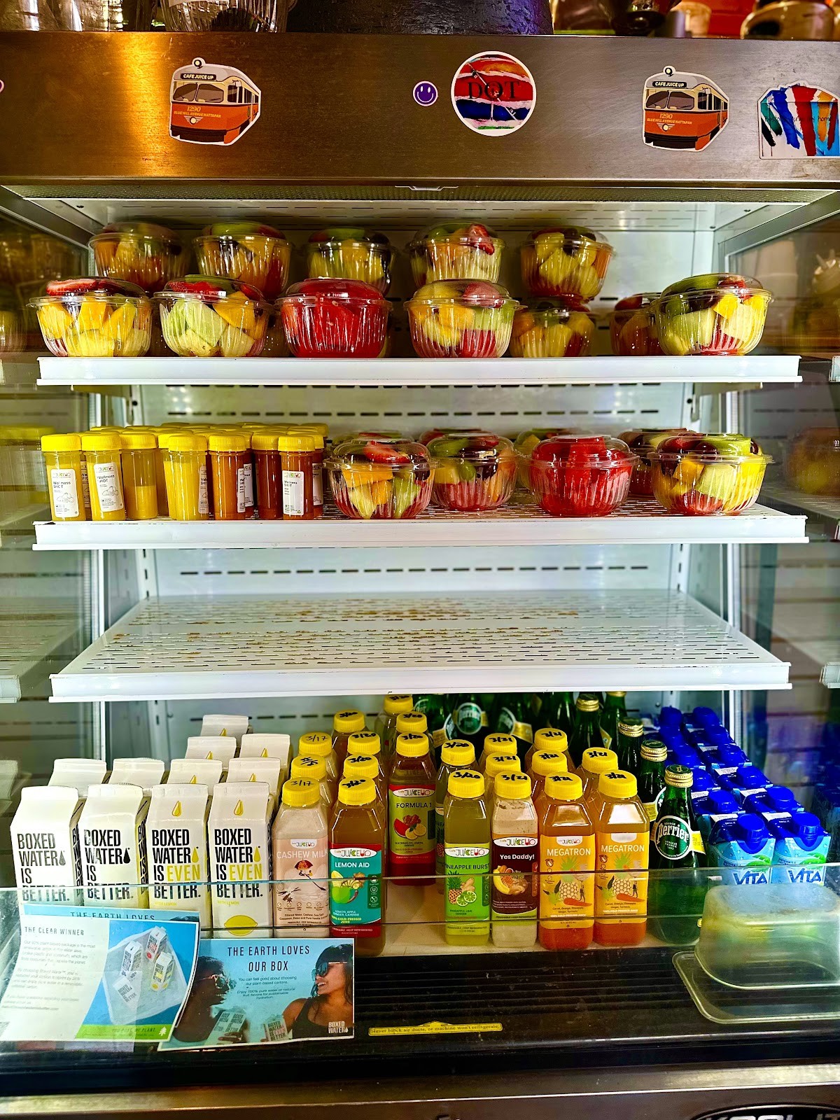 CAFE JUICEUP: the place