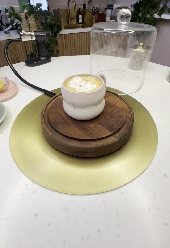 Coffee and Plants: food & drinks