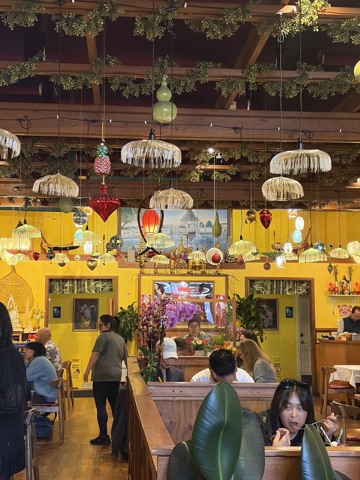 Mandalay Restaurant: the place