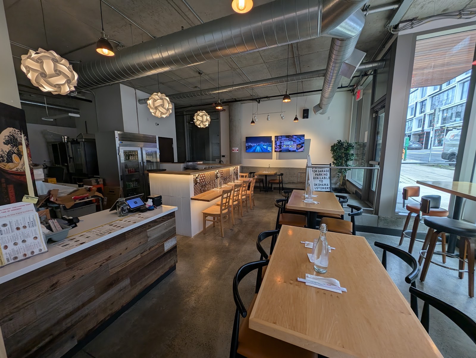 Yokohama Skyline Eatery: the place