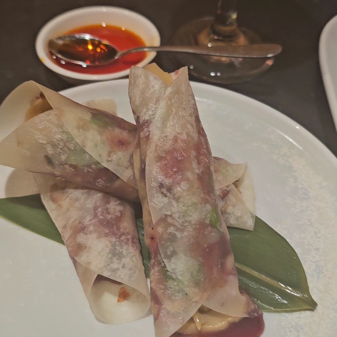Yulli's: food & drinks