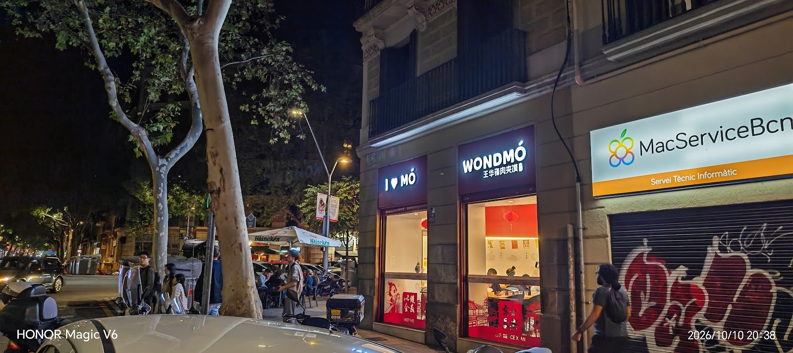 WONDMO | Barcelona 王华峰潼关肉夹馍: the place