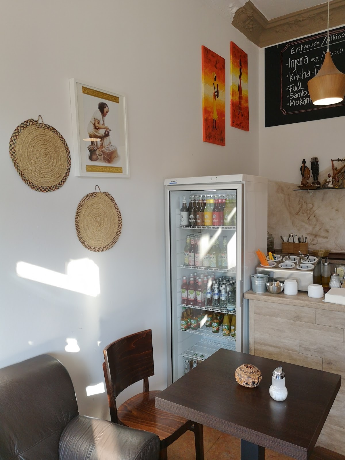Cafe MokannTi: the place