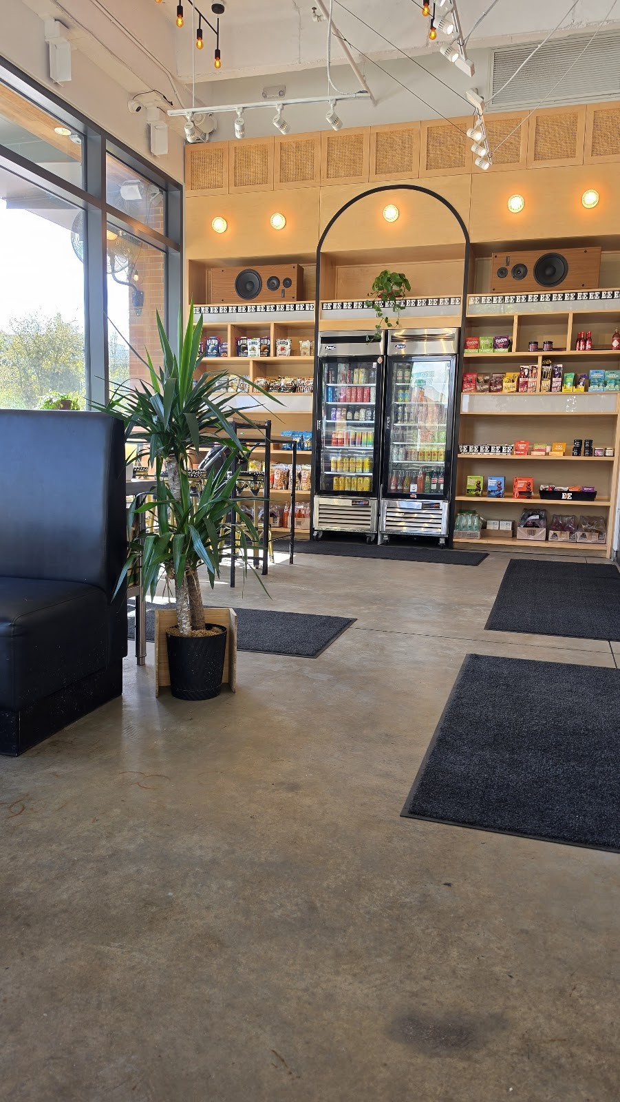 The BE Hive Deli & Market: the place