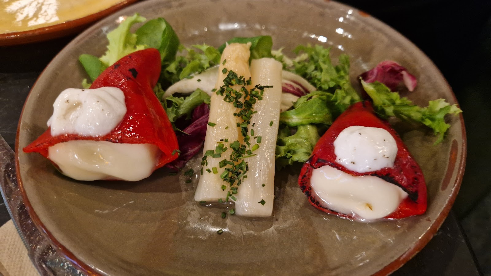 VELADA - Tapas Plant-Based y Cócteles en Barcelona: food & drinks