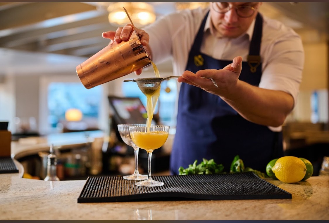 Daffodil: Bar & Restaurant: the place
