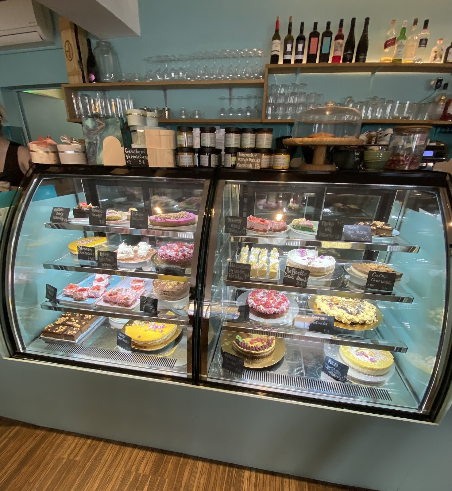 Energetic life Restaurant: the place