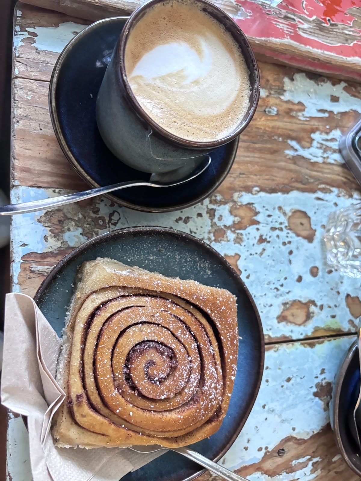 Cafe Lozzi: food & drinks