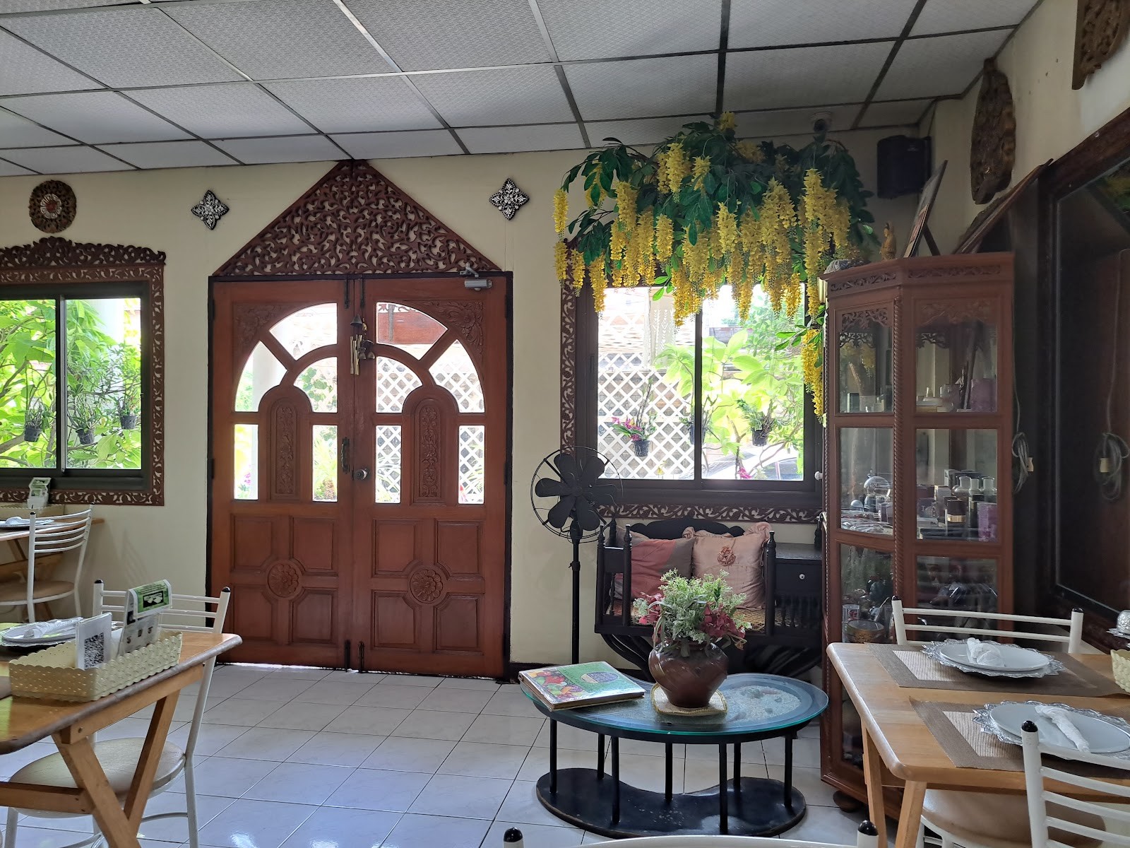 Pinanong Vegetarian: the place