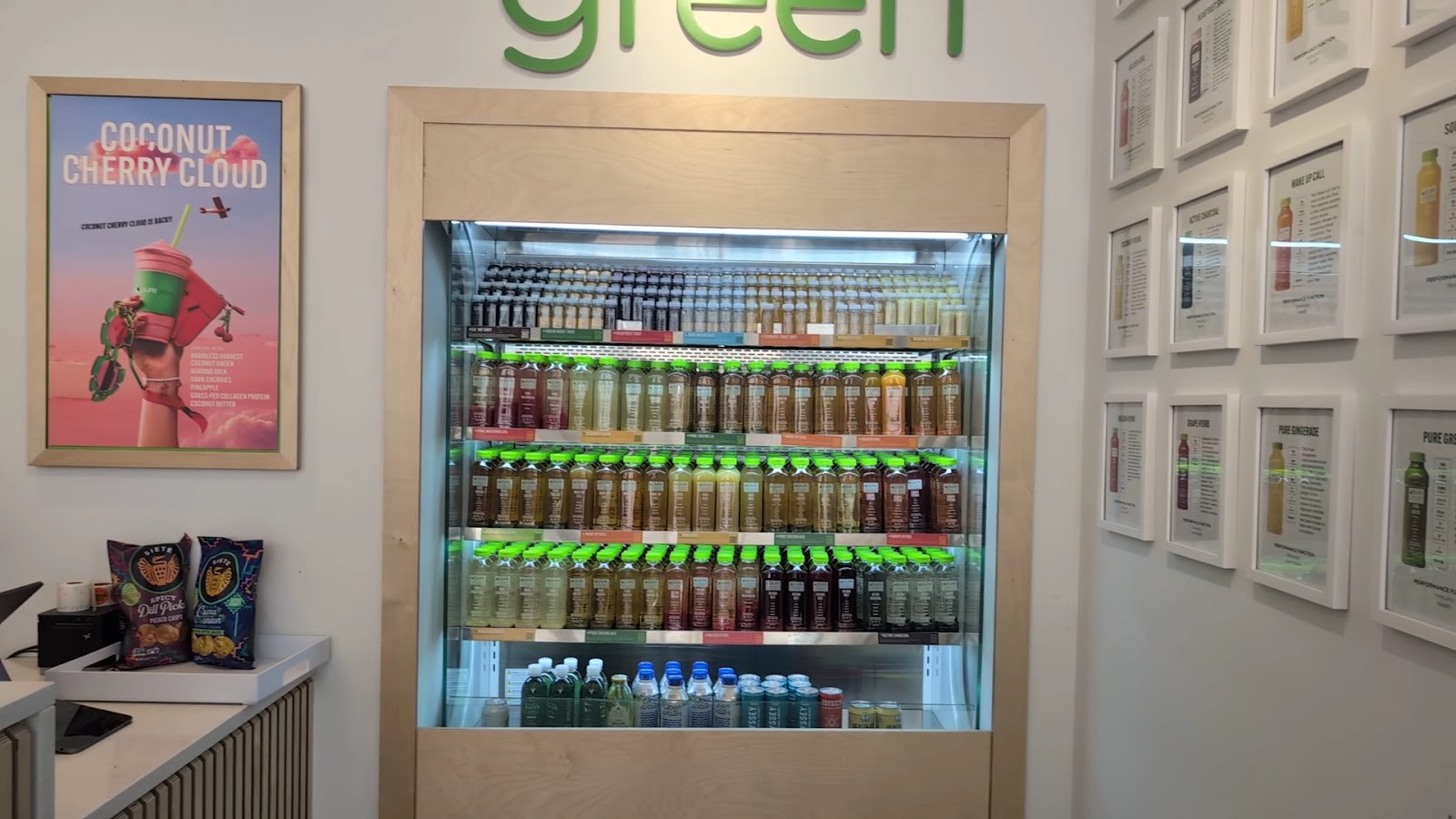 Pure Green - Juice Bar S. Michigan Ave: the place