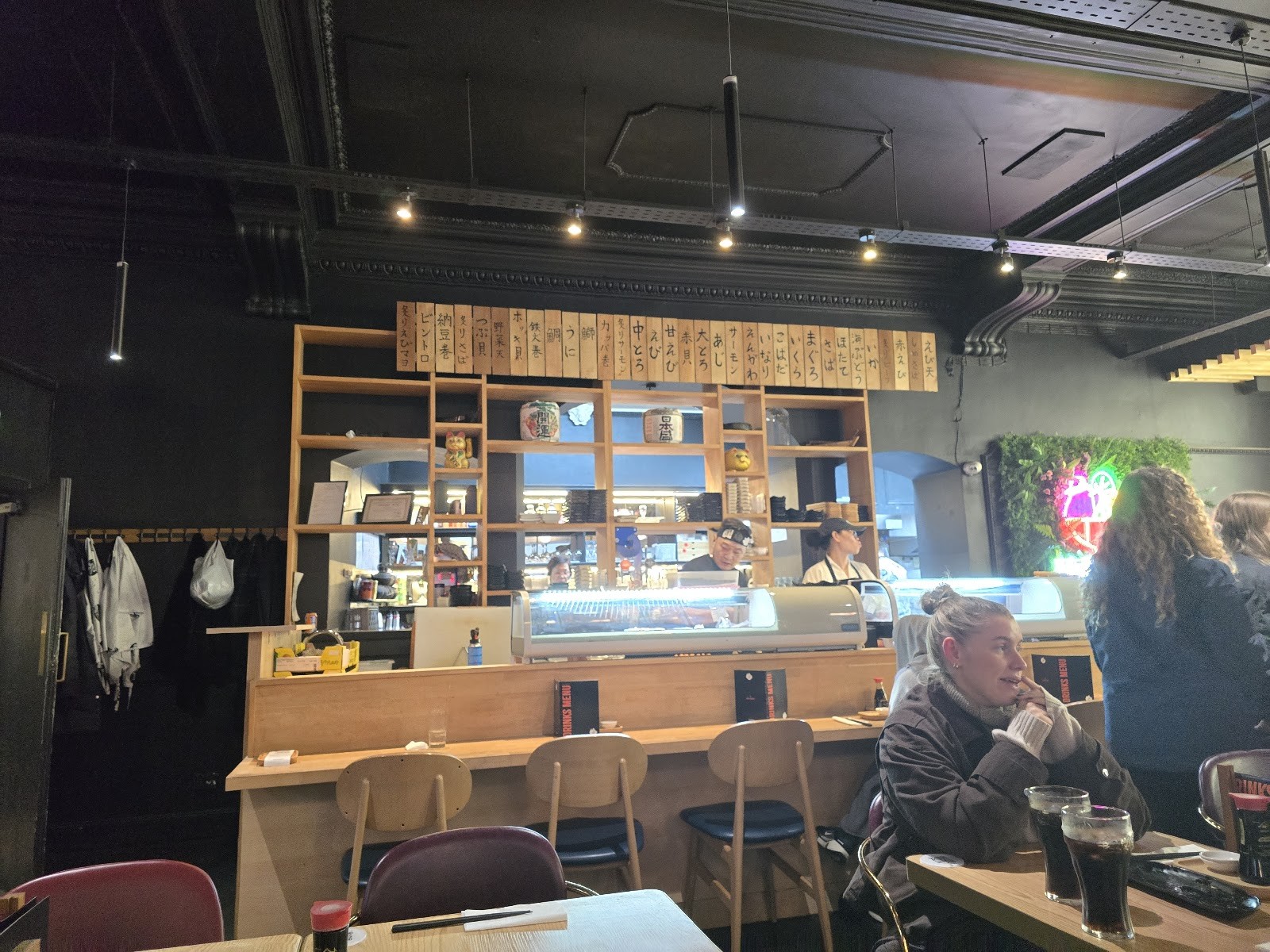 Maki & Ramen: the place