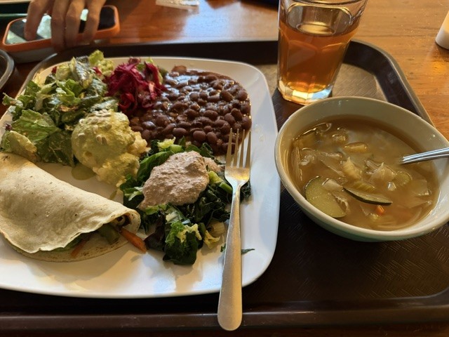 Casa de Luz Village: food & drinks