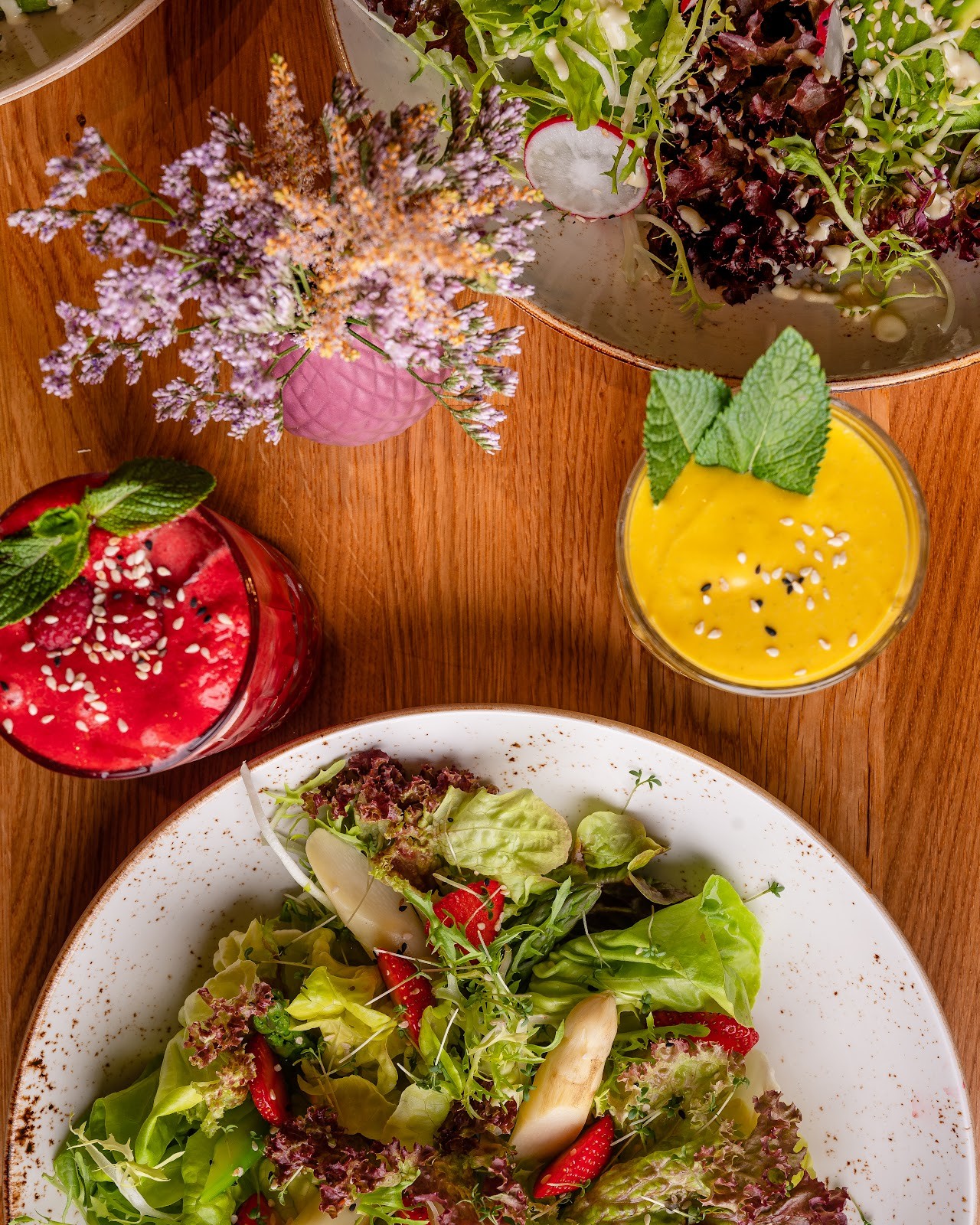CHAYA Hamburg Elbe - Asian kitchen: food & drinks