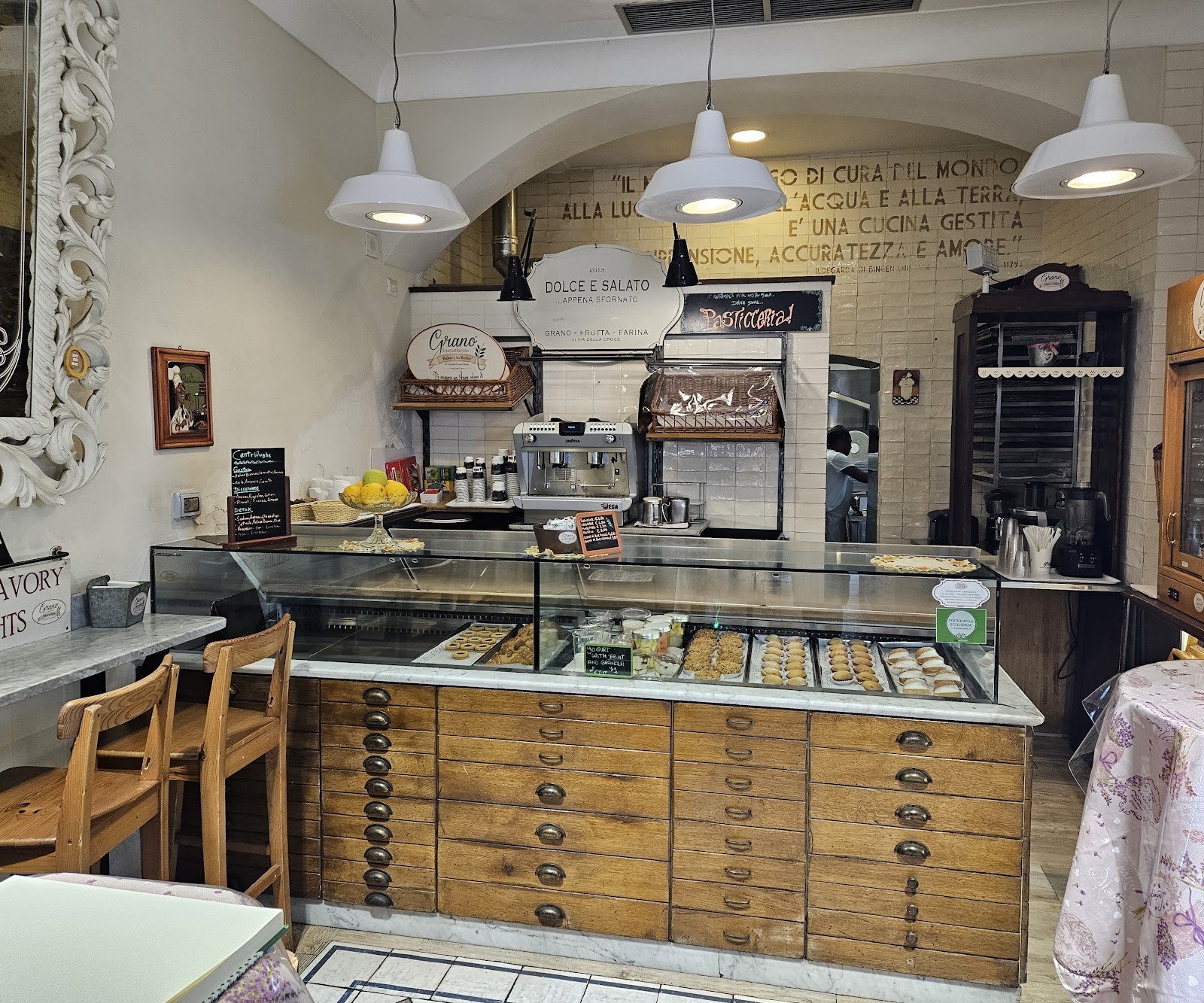Grano, Frutta e Farina Bakery: the place