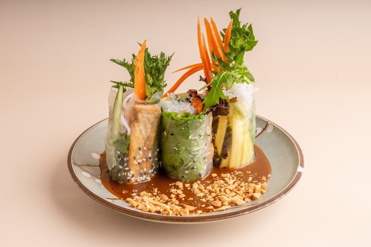 CHAYA Hamburg Elbe - Asian kitchen: food & drinks