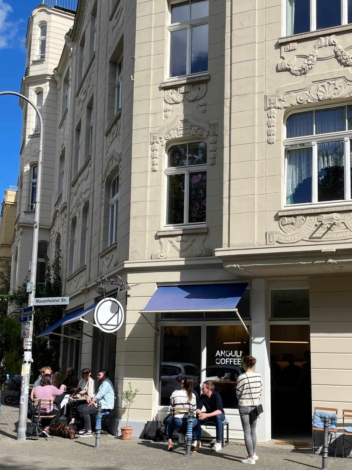 Anguli Coffee: the place